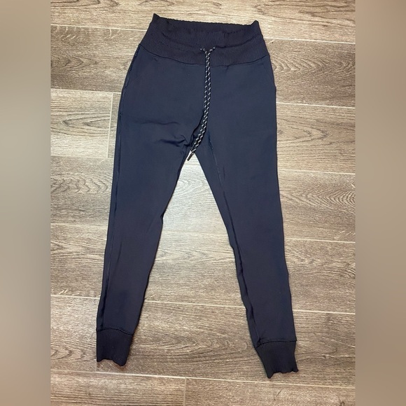 Avalanche sweater purple women’s size small and medium pants - Picture 10 of 14